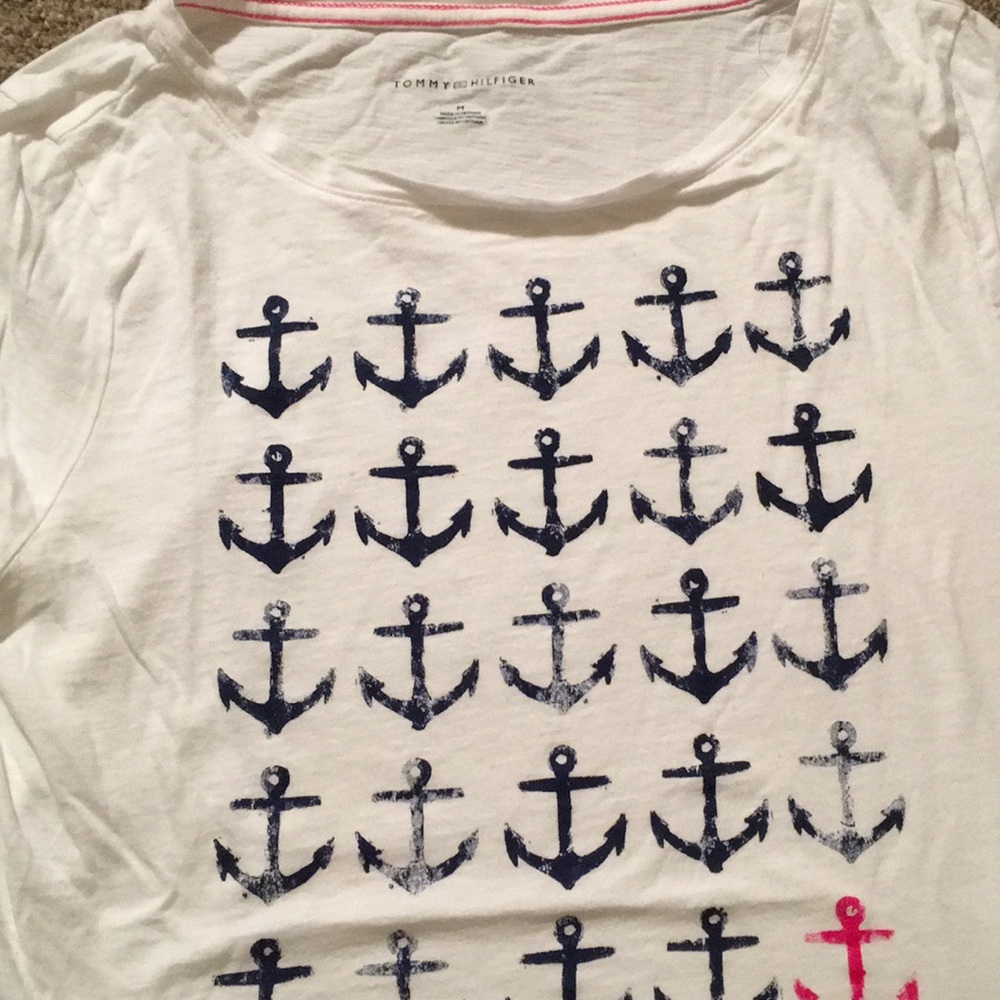 Tshirt - Picture 2 of 2